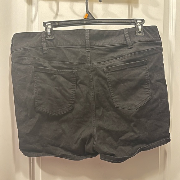 Black ripped/distressed jeans shorts - Picture 3 of 3